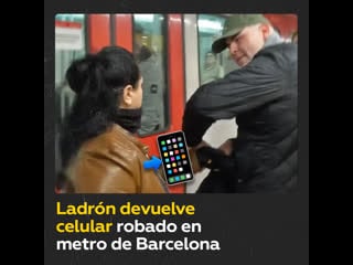 Increpan a carterista que había robado un teléfono móvil en barcelona