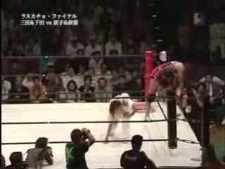 8 las cachorras orientales (etsuko mita and mima shimoda) vs kyoko inoue and nanae takahashi (2)