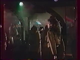 Sandra stop for a minute (tatort salü palu, 1988)