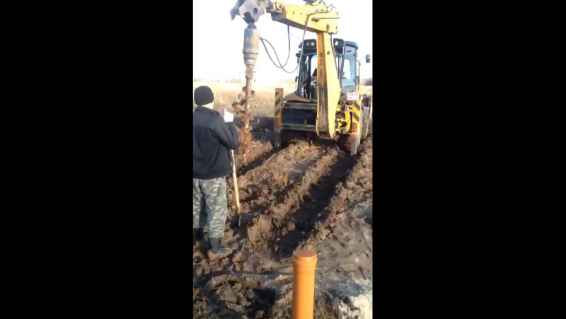 Бурение под ж/б сваи