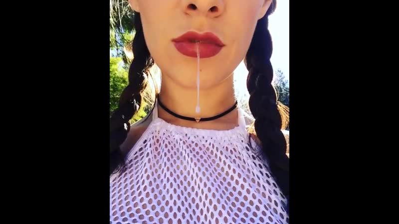 Покажи губки подписчица с красивым ротиком молодые, вирт, школьница, скайп, перископ, одноклассница, сосет, кончает, дрочит