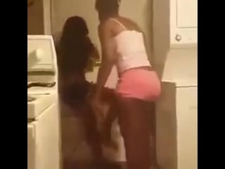 Мама избила дочь за интимные фото в соцсети