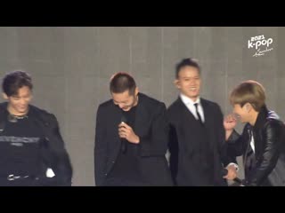 211030 btob couldn't hold their laugh