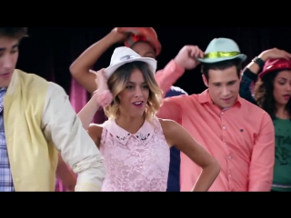 Violetta momento musical todos juntos ensayan llámame