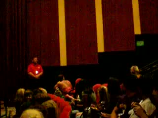 Kristen stewart and new moon cast at twilight comic con screening