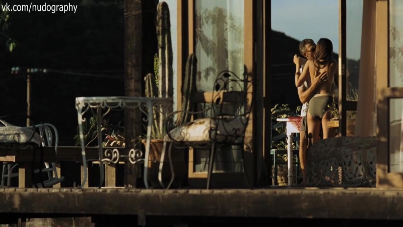 Камилла белль (camilla belle) в фильме "брошенная на произвол судьбы" (à deriva, adrift, 2009, эйтор далия)