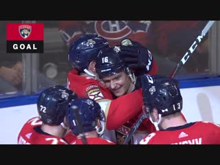 Aleksander barkov wows crowd with unbelievable between the legs goal