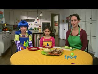 Sprouts super sproutlet show sports candy kitchen (sports candy crunches)