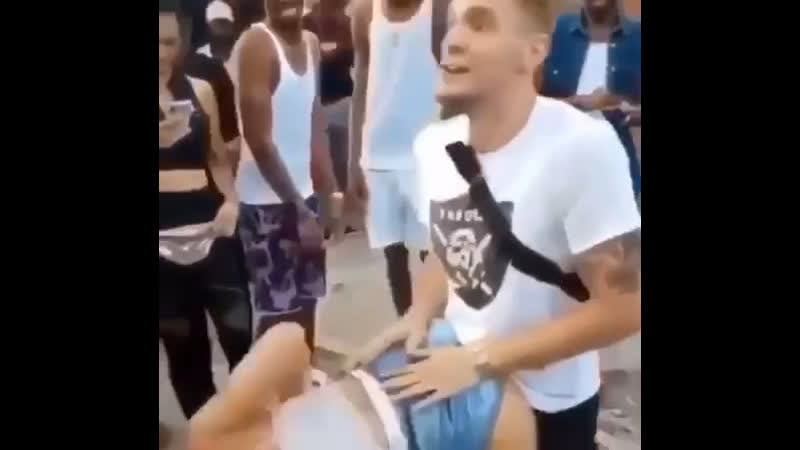 Косят под нигеров )