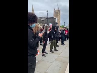 Far left now standing around winston churchill statue and chanting ‘churchill was a porn’ they are absolute scum