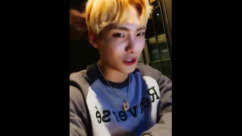 여러분 에이스 v live 6시 10분에 만나요!!!!ㅠㅠㅠㅠ 스미마셍 고멘나사이 에이스 제이슨