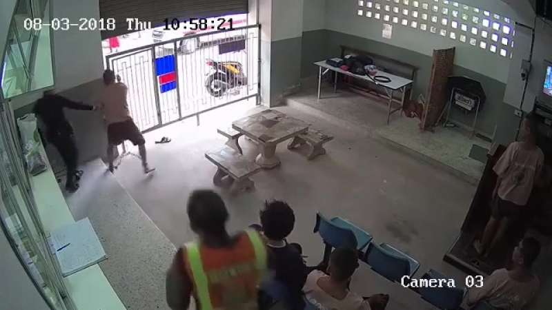 Таиланде porn video – Дерзкий побег подсудимых в таиланде попал на видео