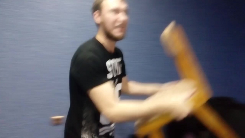 Евгений дубовый выбросился с 20 этажа