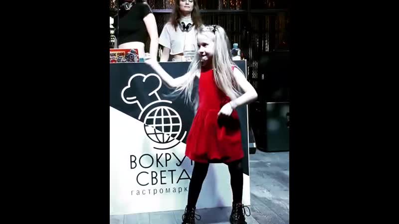 Lnstagram @sofiya tikhomirova