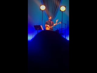 Stage banter clip 18 youre a god and pony @lmdctour lmdctour lmdcdc @darrencriss