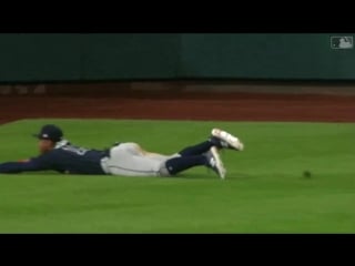 Acuna catch