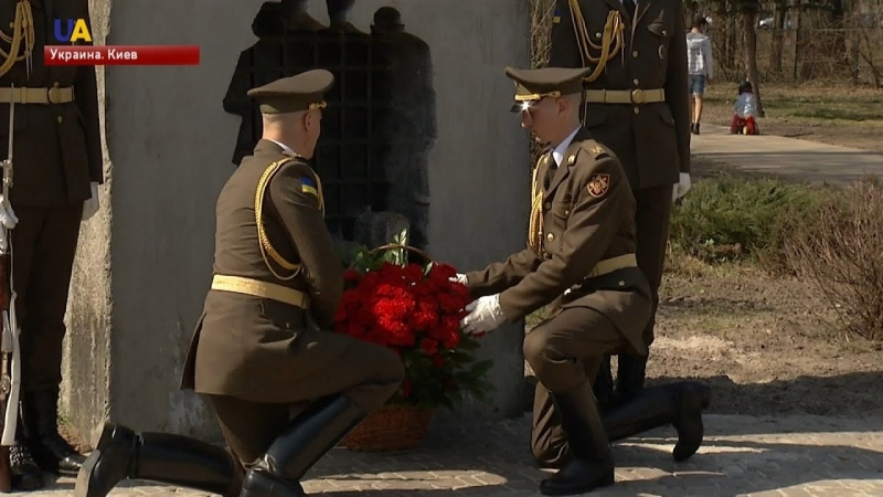 В киеве почтили память узников молодые концлагерей