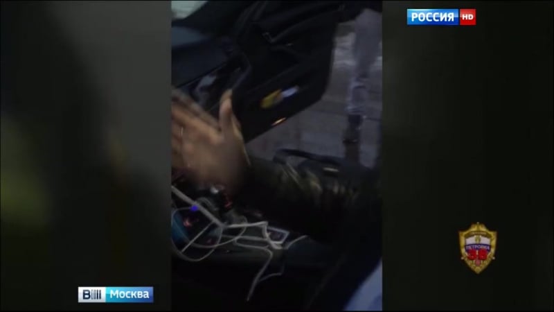 Столичный судебный пристав попался на взятке в 500 тысяч рублей