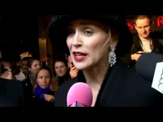 Sharon stone on the pink carpet for largo winch 2