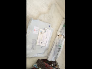 Распакоа 5 писем с перьями!