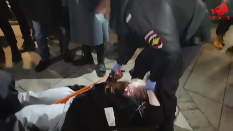 Жесткие porn video – Жесткие задержания полицией в центре москвы {26 11 2020}