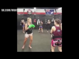 Тренирои caley reece