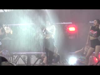 Hyuna roll deep [fancam [waterbomb gwanju ]]