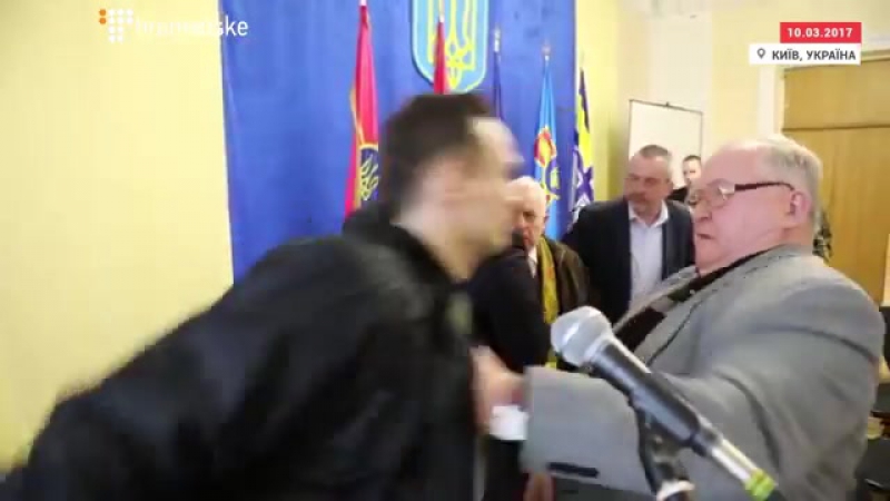 Рогуль " ветеран войны ато" получил по **балу