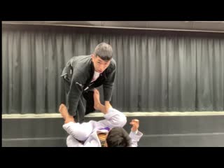 Tomoyuki hasimoto take back with twister hook from delariva position