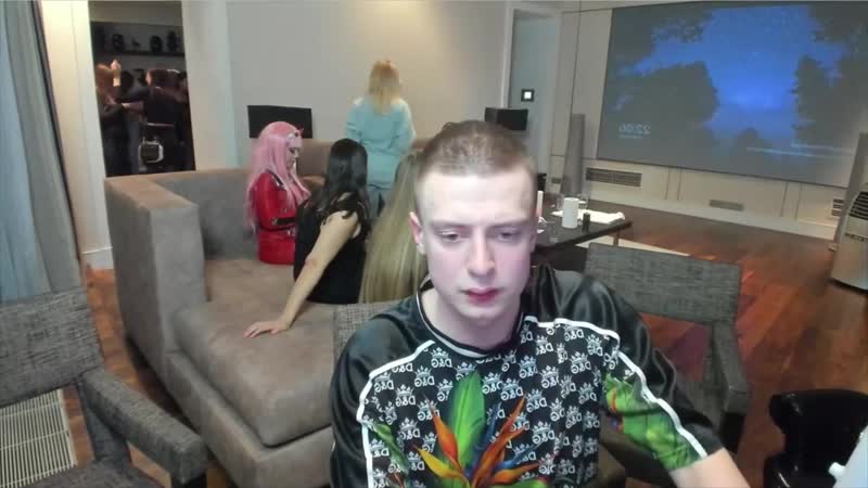 У mellstroy закончились деньги, стримов больше не будет🆘❗ mellstroy девушки со стримов