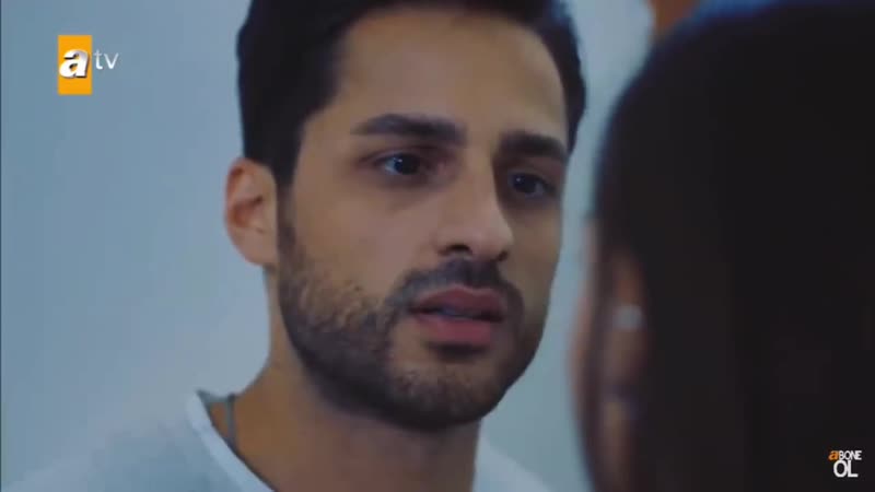 Богатый парень влюбился в обычную девушку в