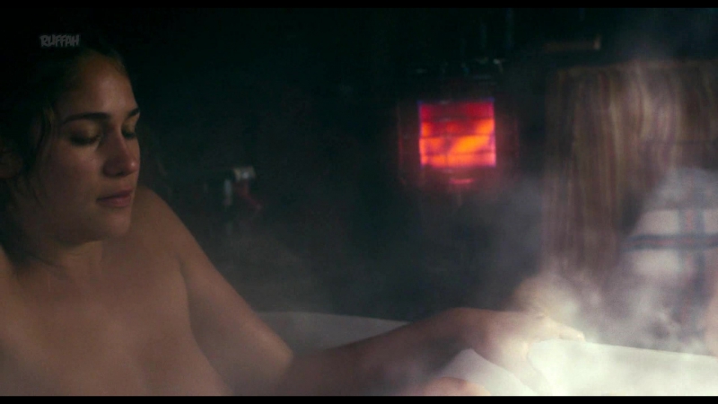 Breeda wool, lola kirke nude awol (us 2016) 1080p web