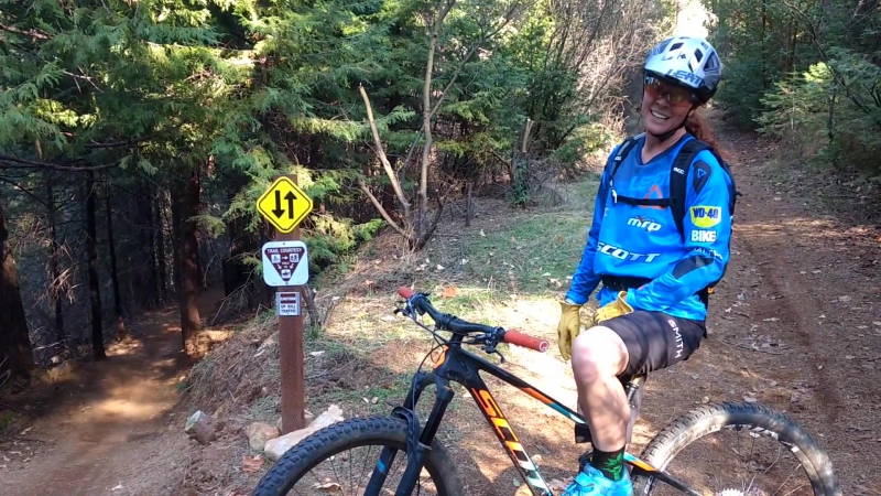 Teal stetson lee on the leatt dbx 5 0 jersey