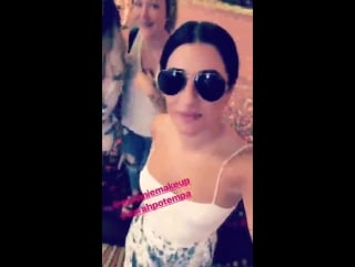 Lea with sarah potempa and mélanie inglessis in las vegas (may 21, 2017)