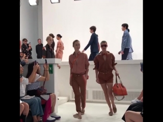 Tod's ss2019 milan fashion week