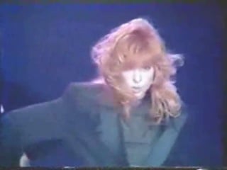 Mylene farmer pourvu qu'elles soient douces (30 12 1988) tf 1