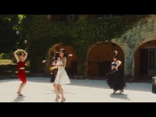 Dolcegabbana looks pervade in the new single,ciclone, by takagi ketra, elodie, mariah ciclone featuring the gipsy kings, nicol