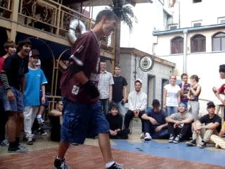 Malibu volchok vs cartman&kesha