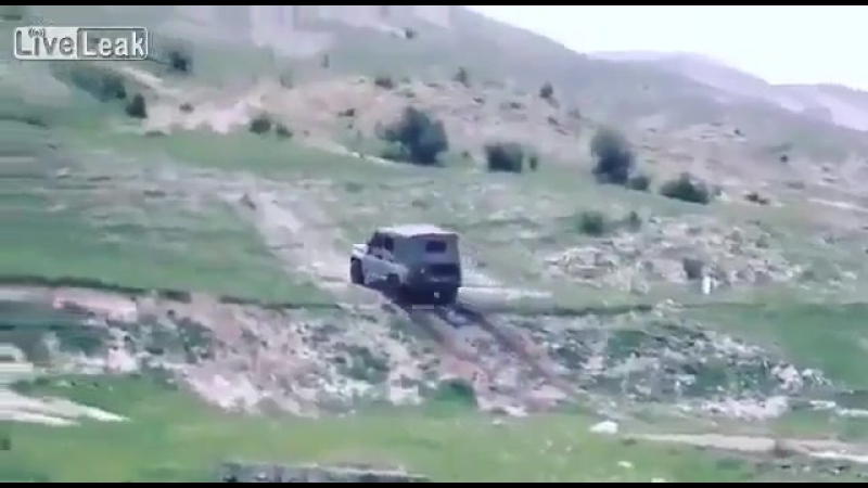 Уазик дал пизды