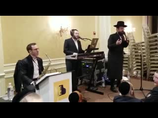 Wat h yisroel werdyger perform the new hit אלקי נשמה from yoely weiss together with avrumi berko