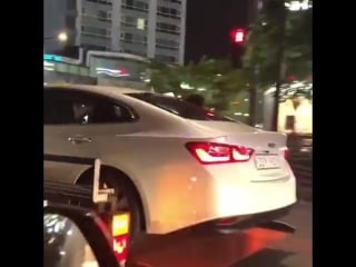 [behinds] 180505 @ iuand lee ji ah filming in the backseat #mymister