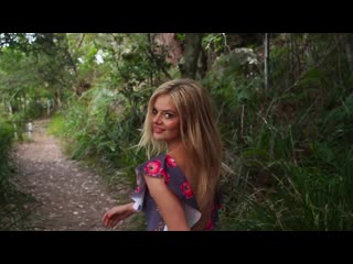 Jenny broke the window ravel (2013)