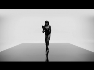 Azealia banks chasing time