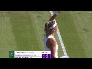 Azarenka recovers from a scary fall in the first set, beats alexandrova in r1