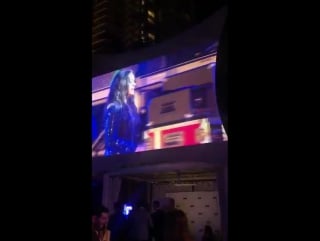 Demi lovato performing daddy issues at fontainebleau poolside new years eve 2018 in miami, fl