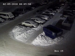 Слив бензина с газели