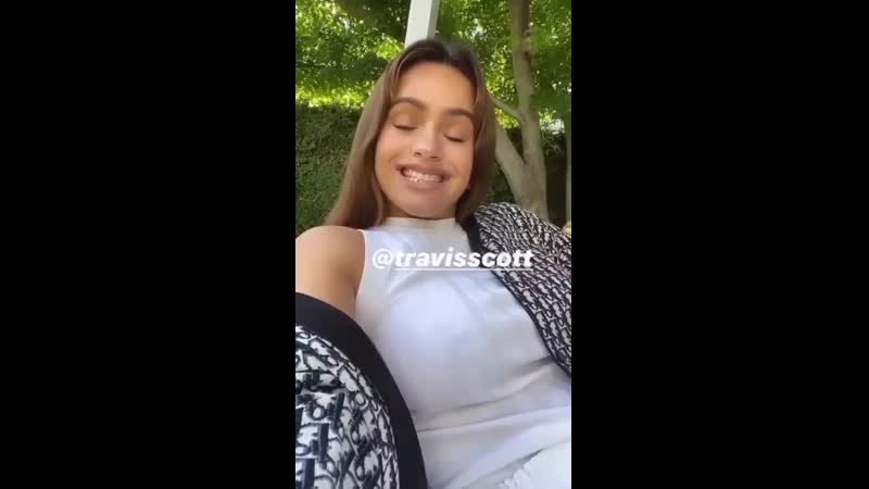 Отрывок совместного трека rosalía и travis scott