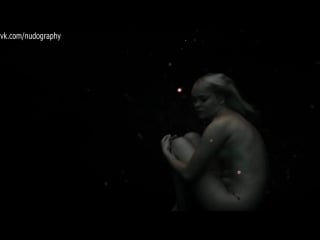 Голая под водой ханна глэсби (hannah glasby) "тонуть" (drown, 2016)