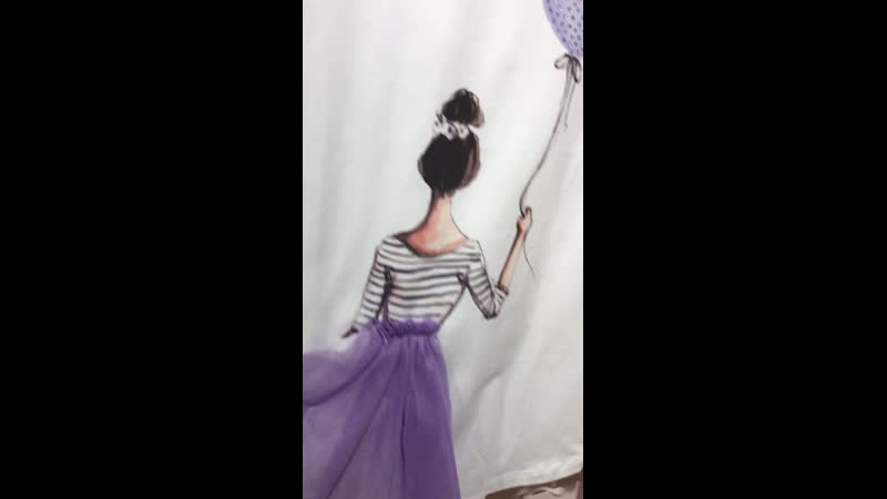 Футболка девушка в юбке сиреневый белый брюки фуксия