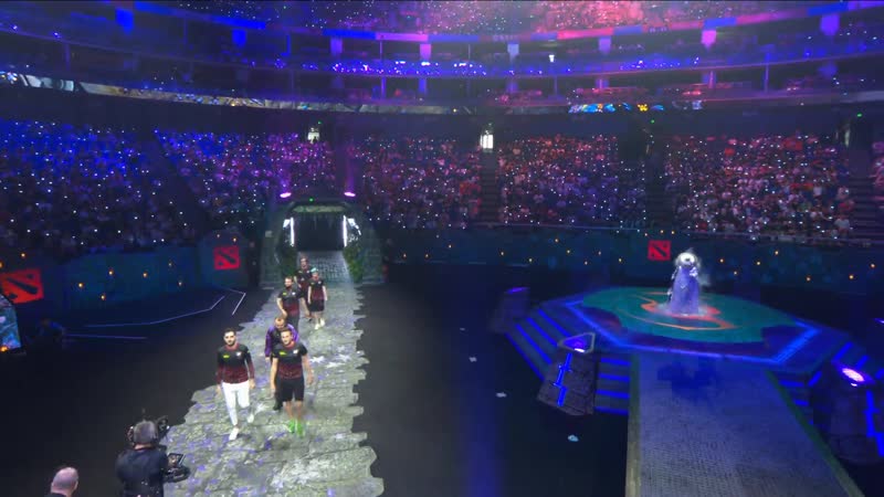 Virtus pro выходят на сцену